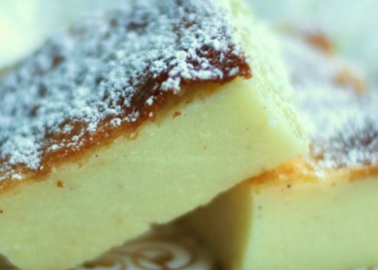 Εύκολη γαλατόπιτα με βελούδινη όψη