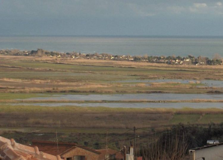 Περιφέρεια και Δήμος Πύργου υπογράφουν Προγραμματική Σύμβαση για τη διερεύνηση δυνατοτήτων μερικού επαναπλημμυρισμού και αξιοποίησης της αποξηρανθείσας Λίμνης Μουριάς