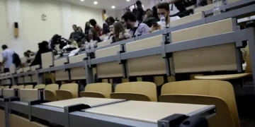 Έκθεση-σοκ για τους πτυχιούχους άνεργους – Θλιβερή πρωτιά της Ελλάδας στην ΕΕ