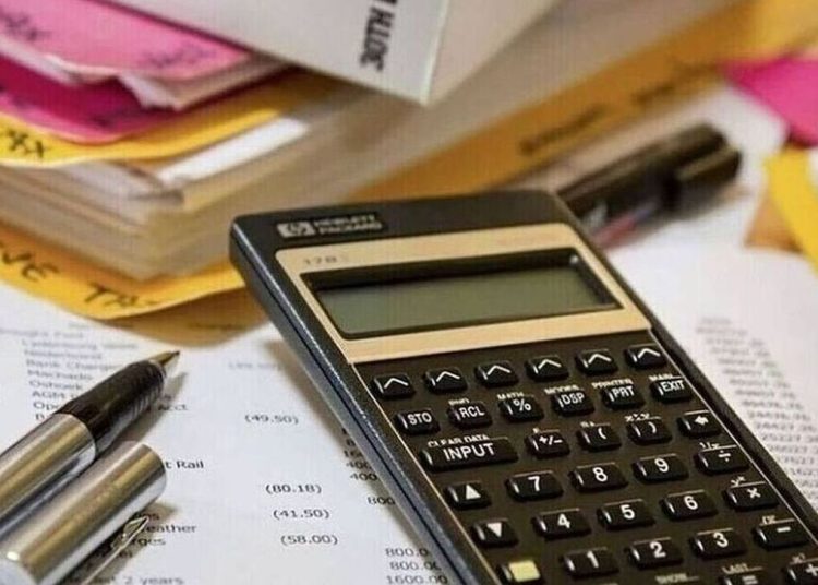 Φορολογικές δηλώσεις: Τι ισχύει για συζύγους, ζευγάρια και σύμφωνα συμβίωσης