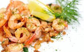 Πεντανόστιμες γαρίδες με σκόρδο, κρεμμυδάκι και μαϊντανό