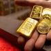 Πόσο πωλείται σήμερα μία χρυσή λίρα: Οι τιμές στην «αυγή» του 2023 και το «καπέλο» της ΤτΕ στους αγοραστές