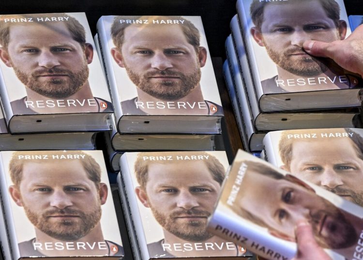 Φρενίτιδα για την αυτοβιογραφία του πρίγκιπα Χάρι