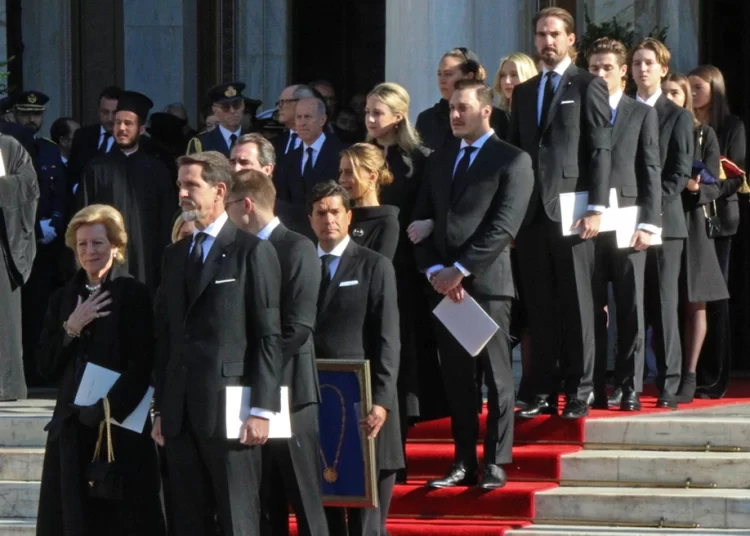 Τέως βασιλιάς Κωνσταντίνος: Το «ύστατο χαίρε» στον τελευταίο βασιλιά των Ελλήνων