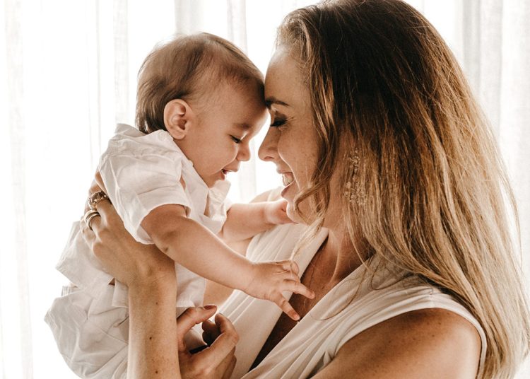 Το παυσίπονο άγγιγμα που ηρεμεί τα παιδιά