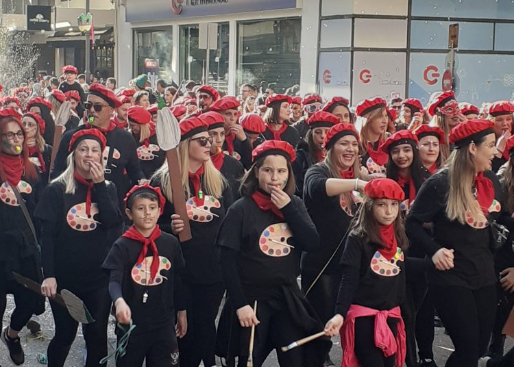 Πύργος: Έλαμψε το καρναβάλι! – Γέμισε η πόλη κόσμο και χαρά! (Φωτο)