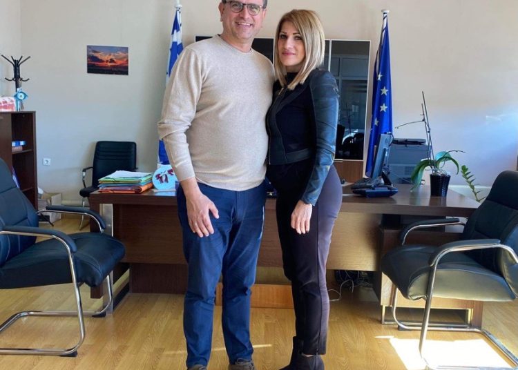 Η Θάλεια Μαρτζάκλη στο πλευρό του Γιάννη Λέντζα