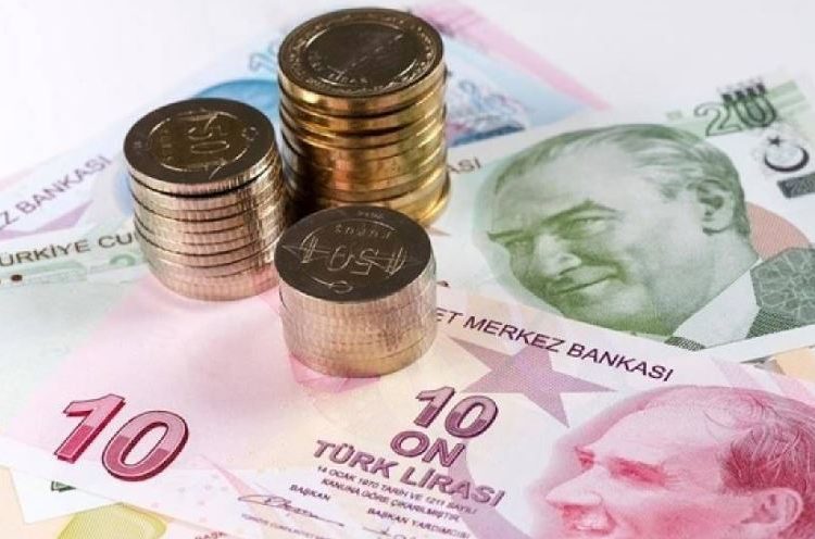 Τουρκία: Ο σεισμός “έριξε” στα τάρταρα τη λίρα – Η εικόνα στο χρηματιστήριο