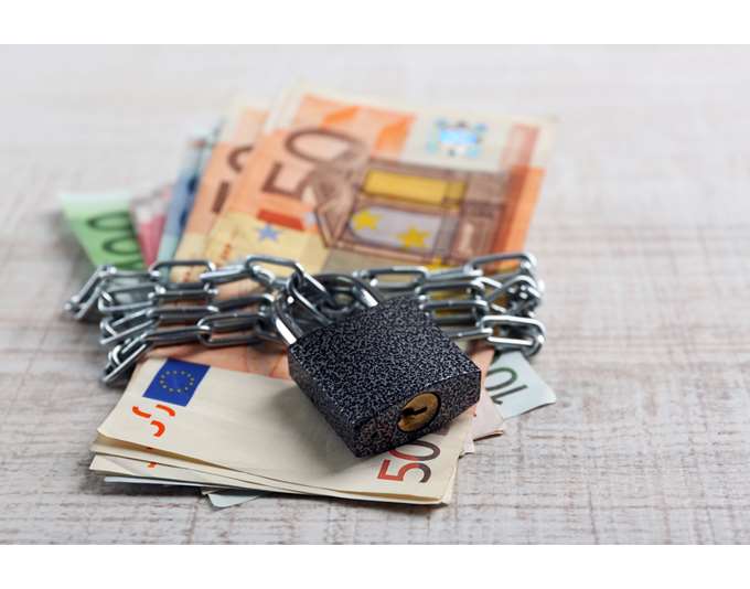 Ακατάσχετος τραπεζικός λογαριασμός- Πως να γλιτώσετε τα χρήματά σας