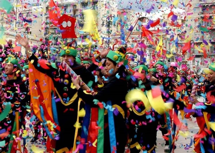 ΗΛΕΙΑ: Καρναβαλικές εκδηλώσεις σε Δήμους αυτό το Σαββατοκύριακο