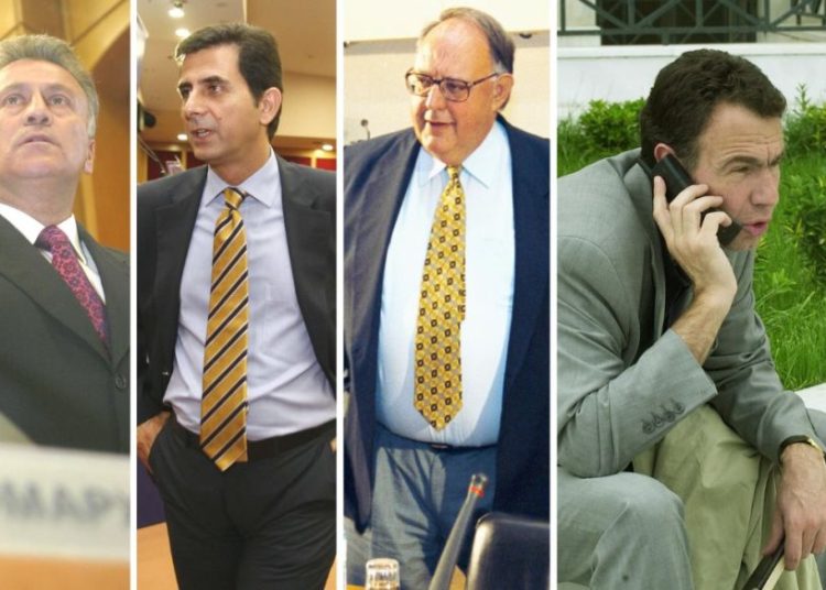 Ρετρό ιστορίες: Τα πιο απίθανα και τρελά αιτήματα για ρουσφέτια – Από διευκολύνσεις για τη στρατιωτική θητεία έως εύρεση της κατάλληλης νύφης