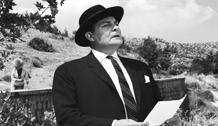 Λάμπρος Κωνσταντάρας: Ο ζεν πρεμιέ που μας θυμίζει ότι «Υπάρχει και Φιλότιμο»