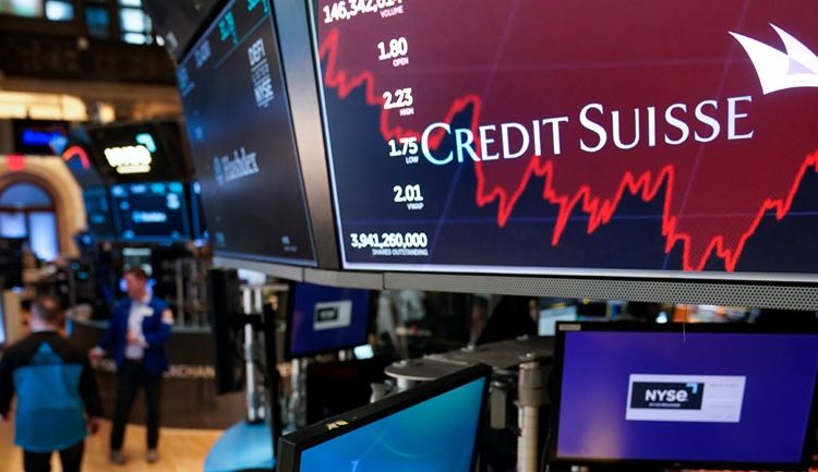 Στα όρια της πλήρους κατάρρευσης η Credit Suisse – Ρουμπινί: Η Credit Suisse είναι η «Lehman» της Ευρώπης