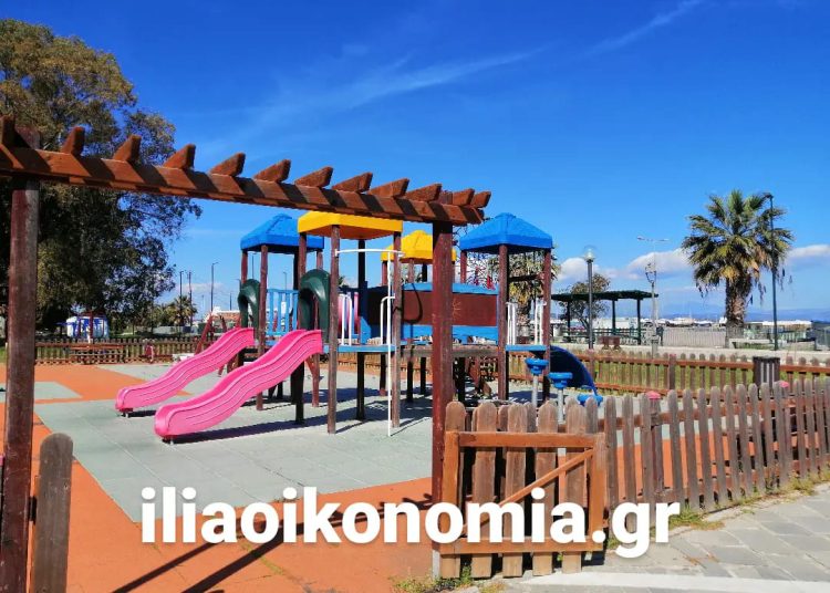 Κατάκολο-Ενώ ισχύει η σφράγιση της παιδικής χαράς, αφαιρέθηκαν οι κορδέλες- Γονείς & παιδιά παίζουν μέσα