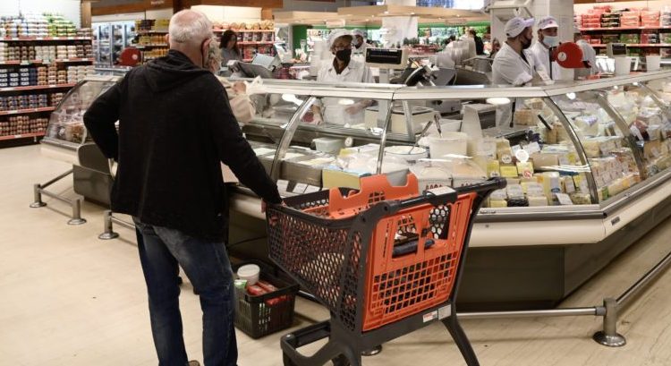 Κυνική παραδοχή Σταϊκούρα για την ακρίβεια: Προαναγγέλλει νέες αυξήσεις στις τιμές