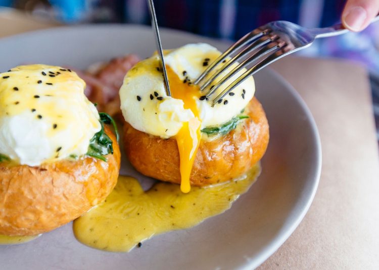 Βραστά, μάτια ή ομελέτα: 5 απλές και νόστιμες συνταγές με αυγά