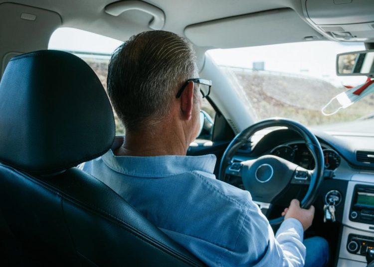 Αλλάζουν τα όρια ηλικίας στα διπλώματα οδήγησης -Τι θα συμβεί με τους μεγαλύτερους σε ηλικία οδηγούς
