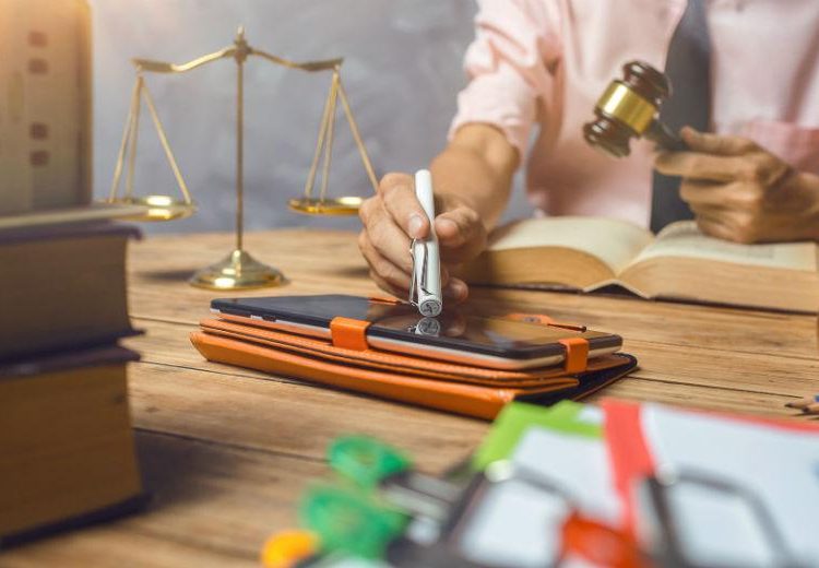 Έβγαλαν σε πλειστηριασμό σπίτι εργατικής κατοικίας