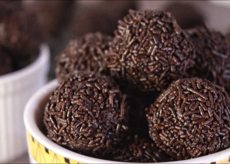 Νηστίσιμες τρούφες σοκολάτας