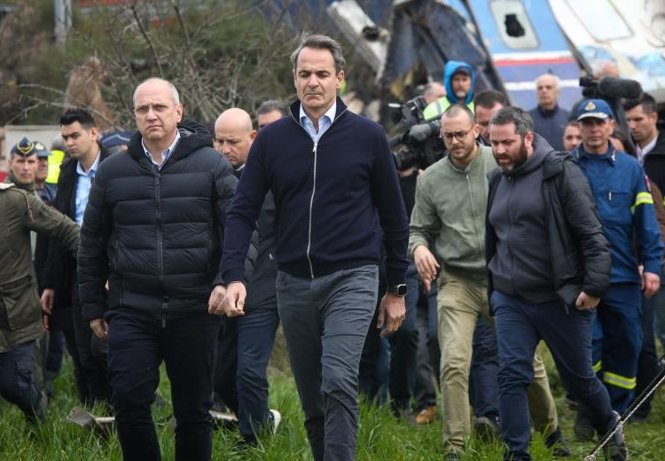 Δημοσκόπηση Alco: Στο 3,6% η διαφορά της ΝΔ από ΣΥΡΙΖΑ-Οι ευθύνες για τα Τέμπη-Οργή το κυρίαρχο συναίσθημα που επικρατεί στους πολίτες