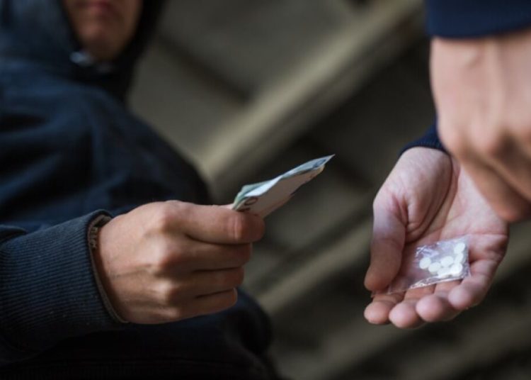 Ηλεία: Είχαν στο αμάξι κοκαΐνη σε συσκευασίες