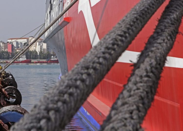 Ναυτική Ομοσπονδία: Ελλείψεις στα πλοία- Θα έχουμε ατύχημα