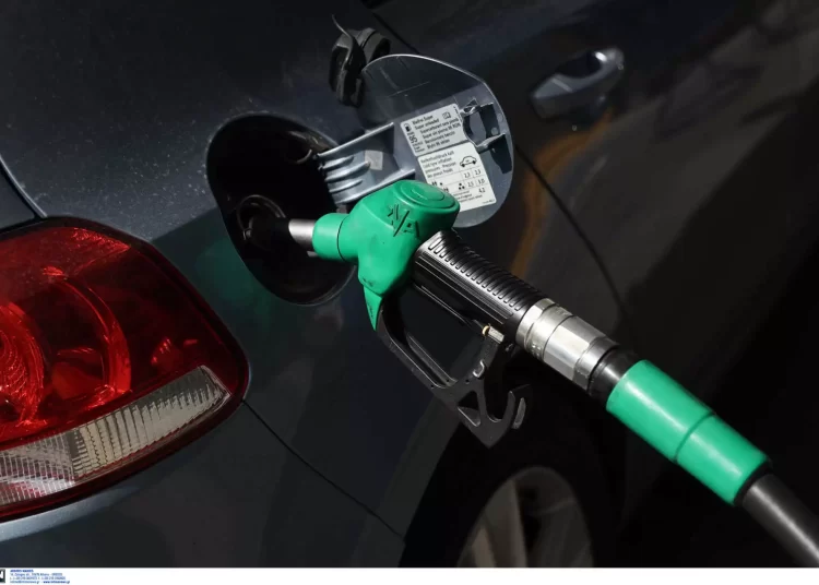 Πετρέλαιο: Τελικά οι τιμές στην αντλία ξεκίνησαν να ανεβαίνουν – Φόβοι για Πάσχα με βενζίνη πάνω από 2 ευρώ