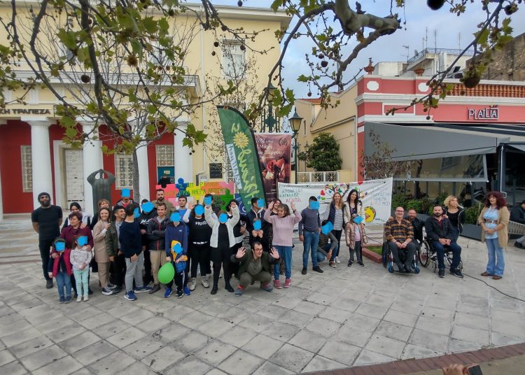 Πύργος: Συγκινητική εκδήλωση για την Ημέρα Αυτισμού στην κεντρική πλατεία