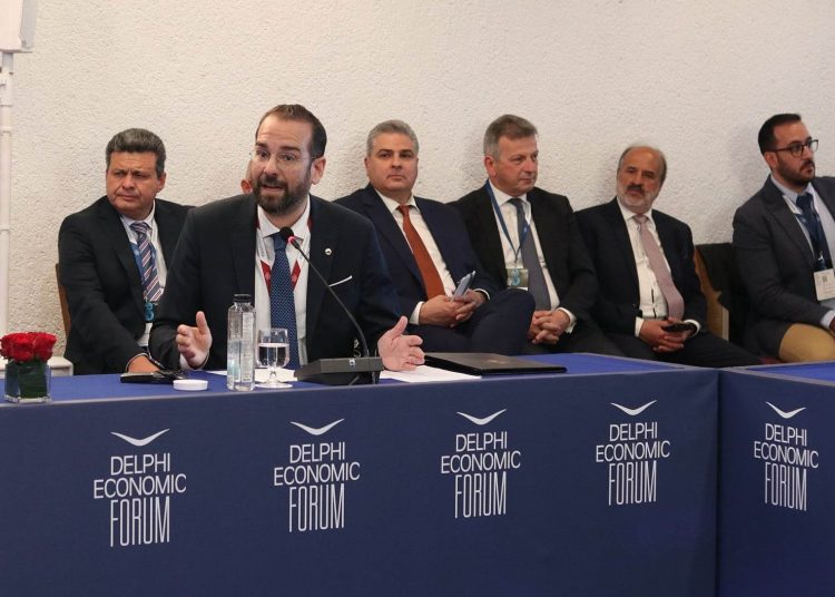 Ο Ν. Φαρμάκης στο Οικονομικό Φόρουμ Δελφών: «Αναγκαιότητα να δοθεί  αποφασιστικός ρόλος στις Περιφέρειες»