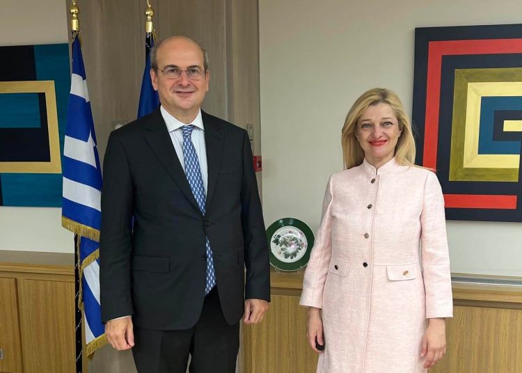 Αυγερινοπούλου: Λύση στην έλλειψη εργατικών χεριών στον πρωτογενή τομέα της Ηλείας