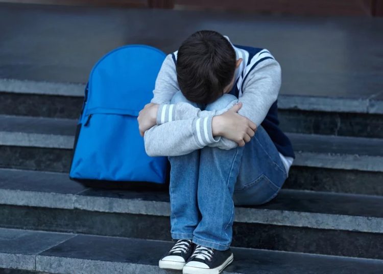 Πατήσια: Στο νοσοκομείο 11χρονος που ξυλοκοπήθηκε μέχρι λιποθυμίας από ανήλικους σε δημοτικό