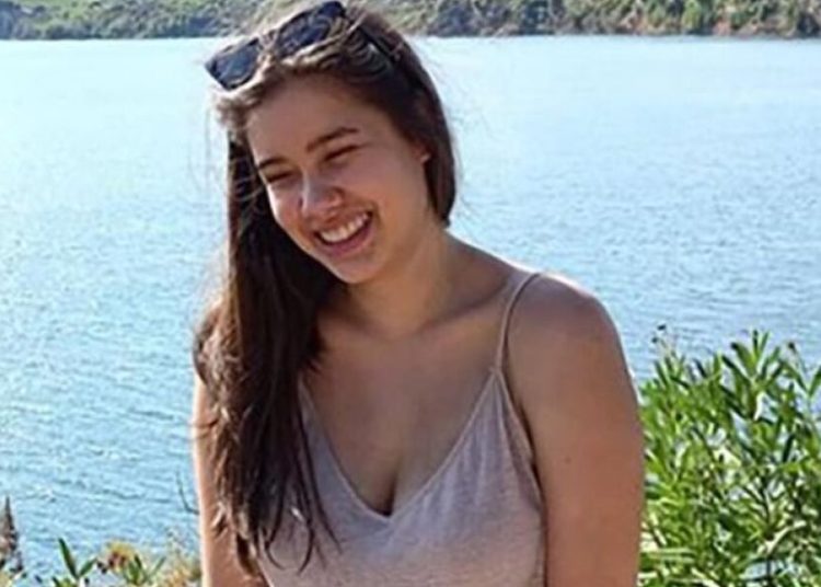 Δολοφονία Καρολάιν: Φεύγουν οι γονείς της από τη χώρα-Θα γίνει εκταφή της κοπέλας