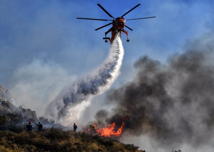 Ηλεία: Αντιπυρική προστασία με drones, 90 επιπλέον πυροσβέστες & εναέρια μέσα