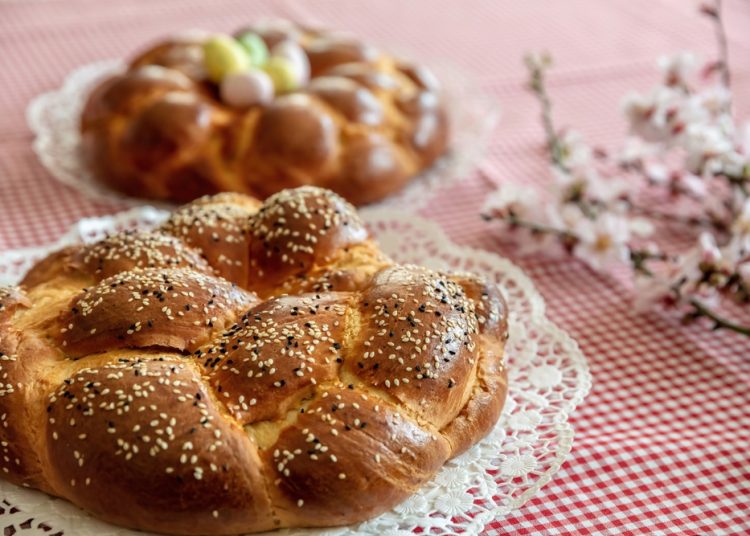 Όλα τα μυστικά για να πετύχουν τα τσουρέκια της Λαμπρής