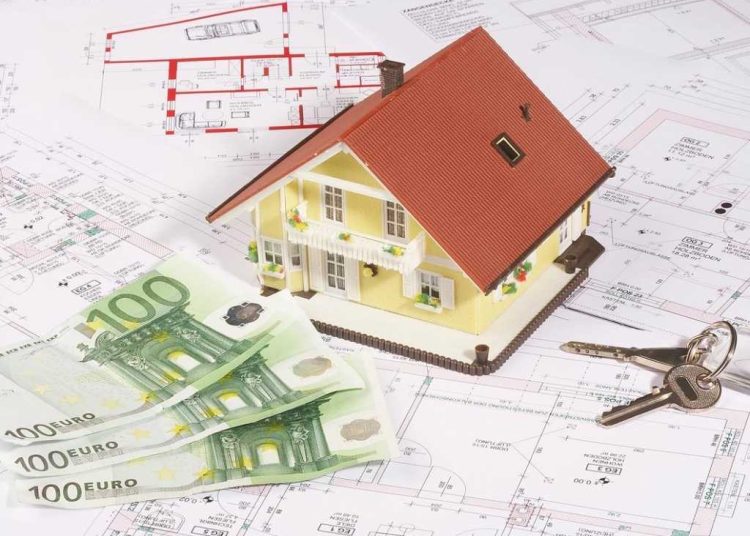 Στεγαστικά δάνεια: «Παγώνουν» για έναν χρόνο τα επιτόκια -Τι θα ανακοινώσουν οι Τράπεζες