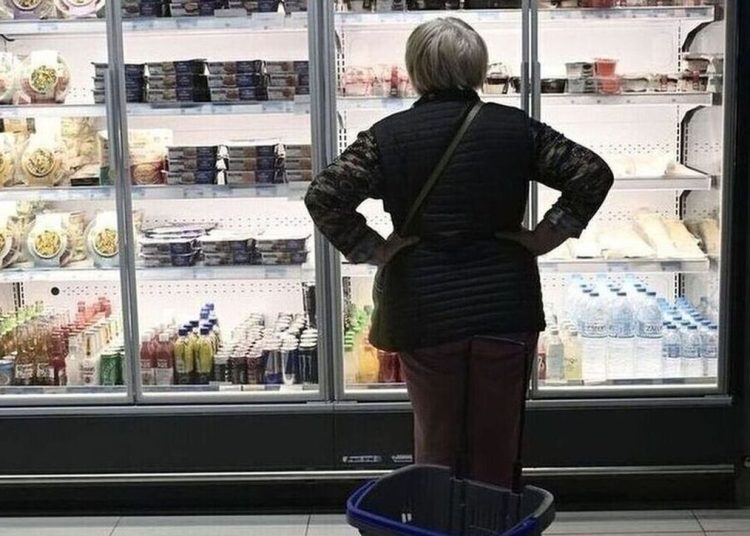 Σούπερ μάρκετ: Πώς άλλαξε η ακρίβεια τις αγορές των καταναλωτών