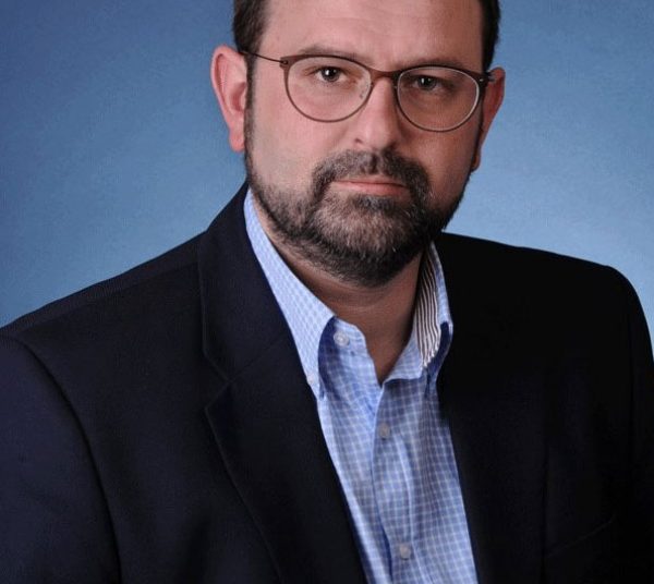 Νίκος Κοροβέσης Αντιπεριφερειάρχης Πολιτισμού: Καλή Ανάσταση και καλό Πάσχα σε όλους τους συμπολίτες μας