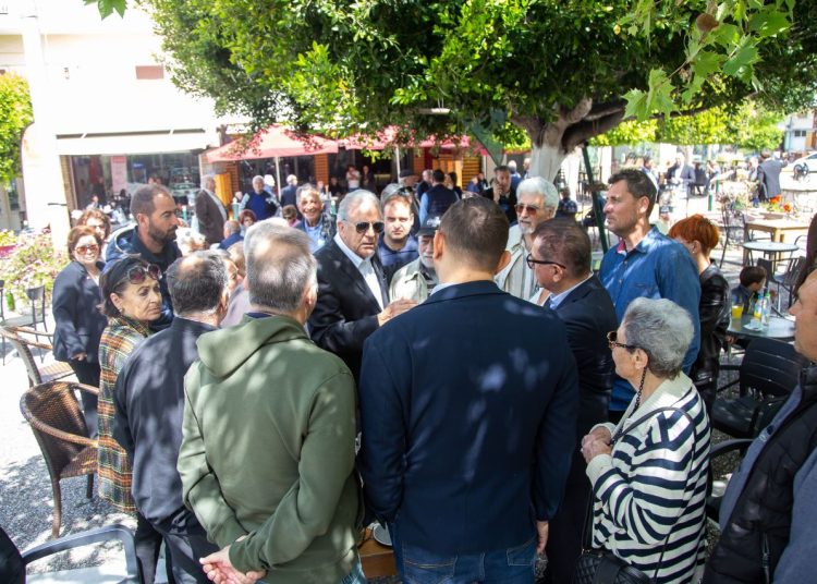 Επίσκεψη Δημήτρη Αβραμόπουλου στη Ζαχάρω