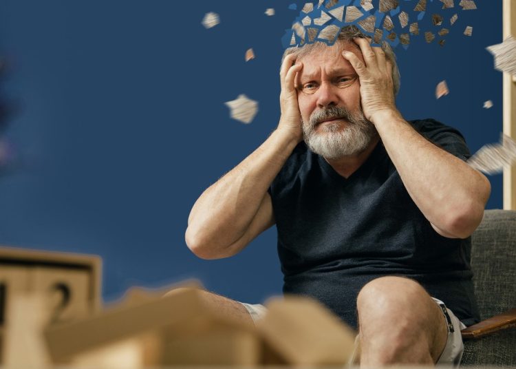 Νόσος Αλτσχάιμερ: 3 παράγοντες που αυξάνουν τον κίνδυνο στους άνω των 50