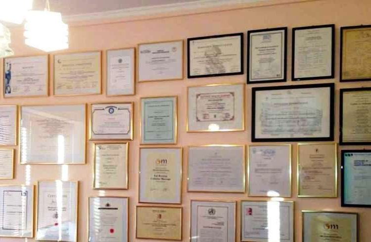 Προτιμήστε να έχετε ευτυχισμένα παιδιά από δυστυχισμένα πτυχία