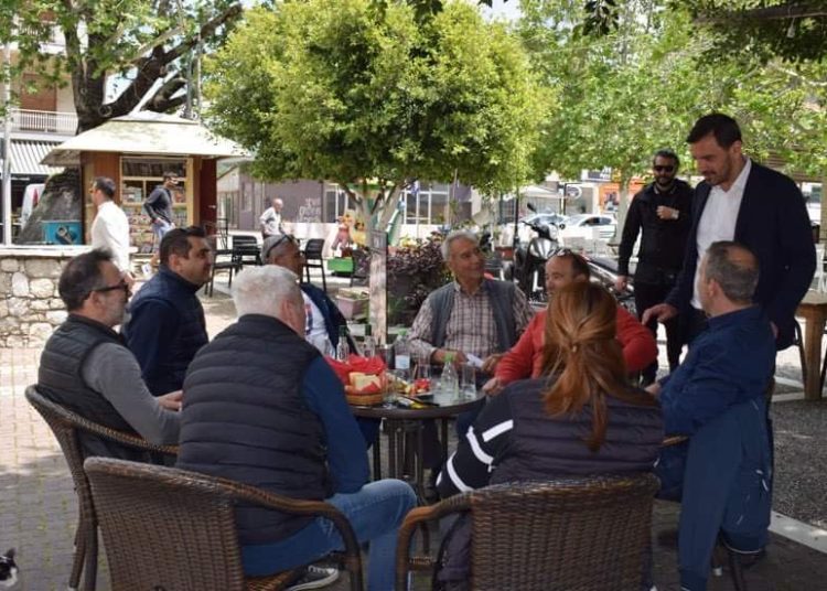 Επίσκεψη του Υποψηφίου Βουλευτή Ηλειας, Ανδρέα Νικολακόπουλου, στην αγορά της Ζαχάρως 