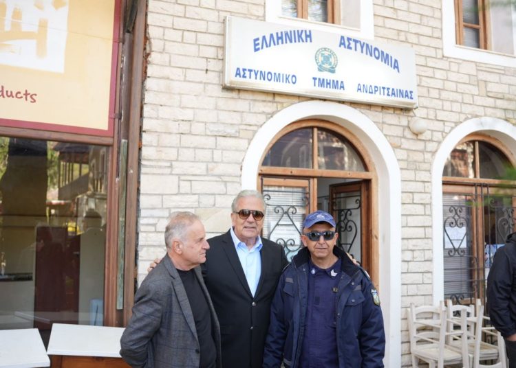 Δημήτρης Αβραμόπουλος: Περιοδεία στην Ανδρίτσαινα-Ενημερώθηκε για τα προβλήματα