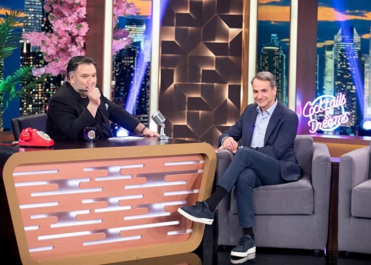 Μητσοτάκης για νέους: Να έχεις δουλέψει, να έχεις κολλήσει πραγματικά ένσημα για να μπεις στην πολιτική