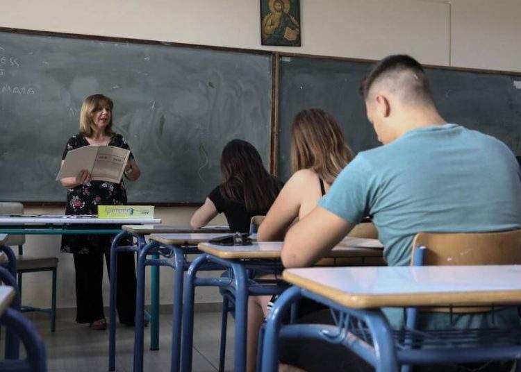 Πανελλαδικές εξετάσεις: Ποιες οι αλλαγές στη βαθμολόγηση και το μηχανογραφικό