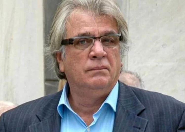 Στιβ Κακέτσης: Οι θυελλώδεις έρωτες, η φυλακή και η οικονομική καταστροφή που δεν ξεπέρασε ποτέ