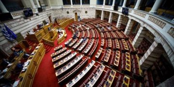 Εκλογές: Τα πρώτα σχόλια των κομμάτων για τα αποτελέσματα-Ανησυχία για την ακροδεξιά