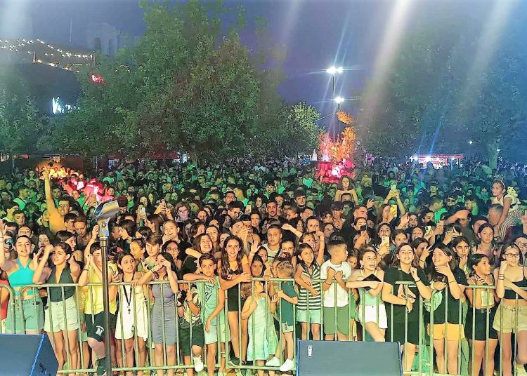 Πύργος: Δυναμικό “παρών” από τους νέους στη συναυλία για την λήξη της σχολικής χρονιάς