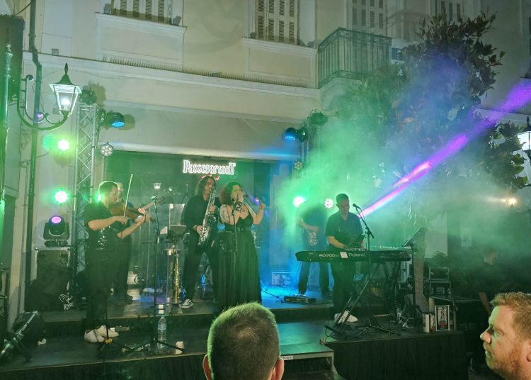 Πύργος: Οι Passepartout άνοιξαν με επιτυχία τις καλοκαιρινές εκδηλώσεις της ΠΔΕ στην Ηλεία