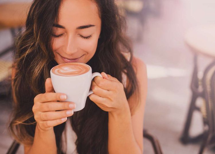 Πόσους καφέδες την ημέρα μπορούμε να πίνουμε και γιατί;