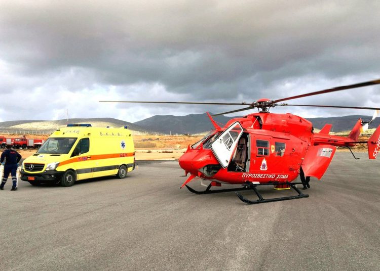 Λήμνος: Πατέρας πλήρωσε 5.000 ευρώ για να σώσει το παιδί του με ιδιωτική αεροδιακομιδή